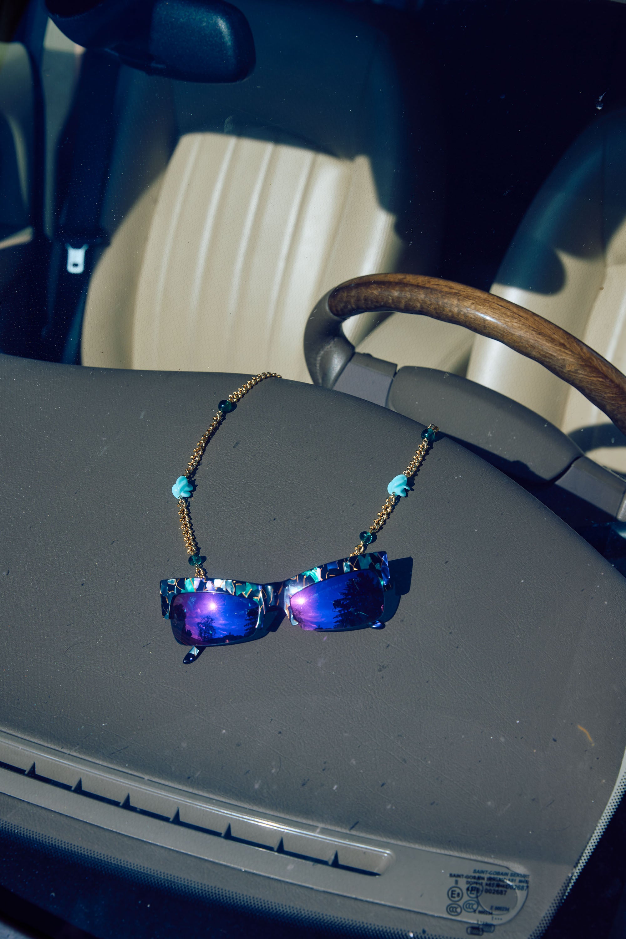 Aglagla | Sunglass Chain Blue Roses 
