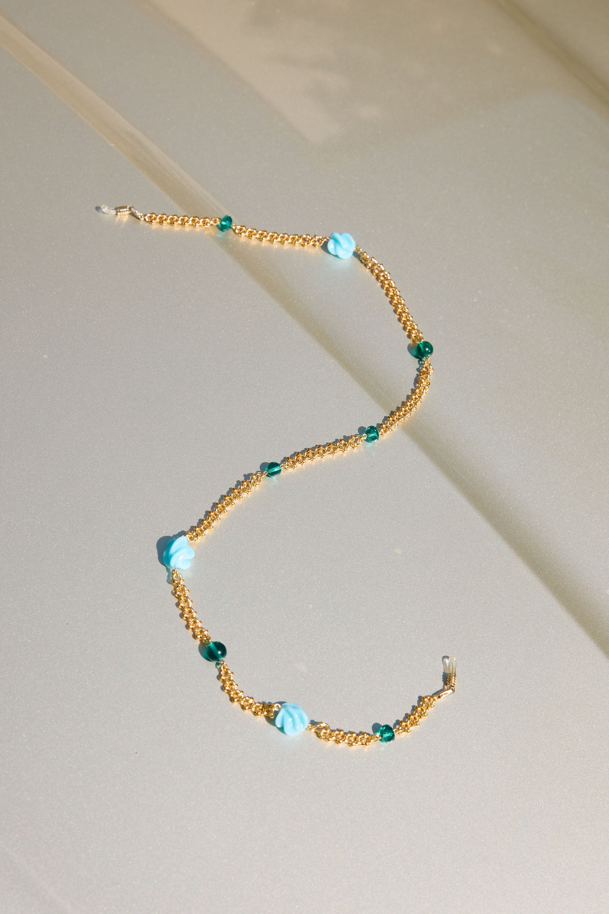 Aglagla | Sunglass Chain Blue Roses 