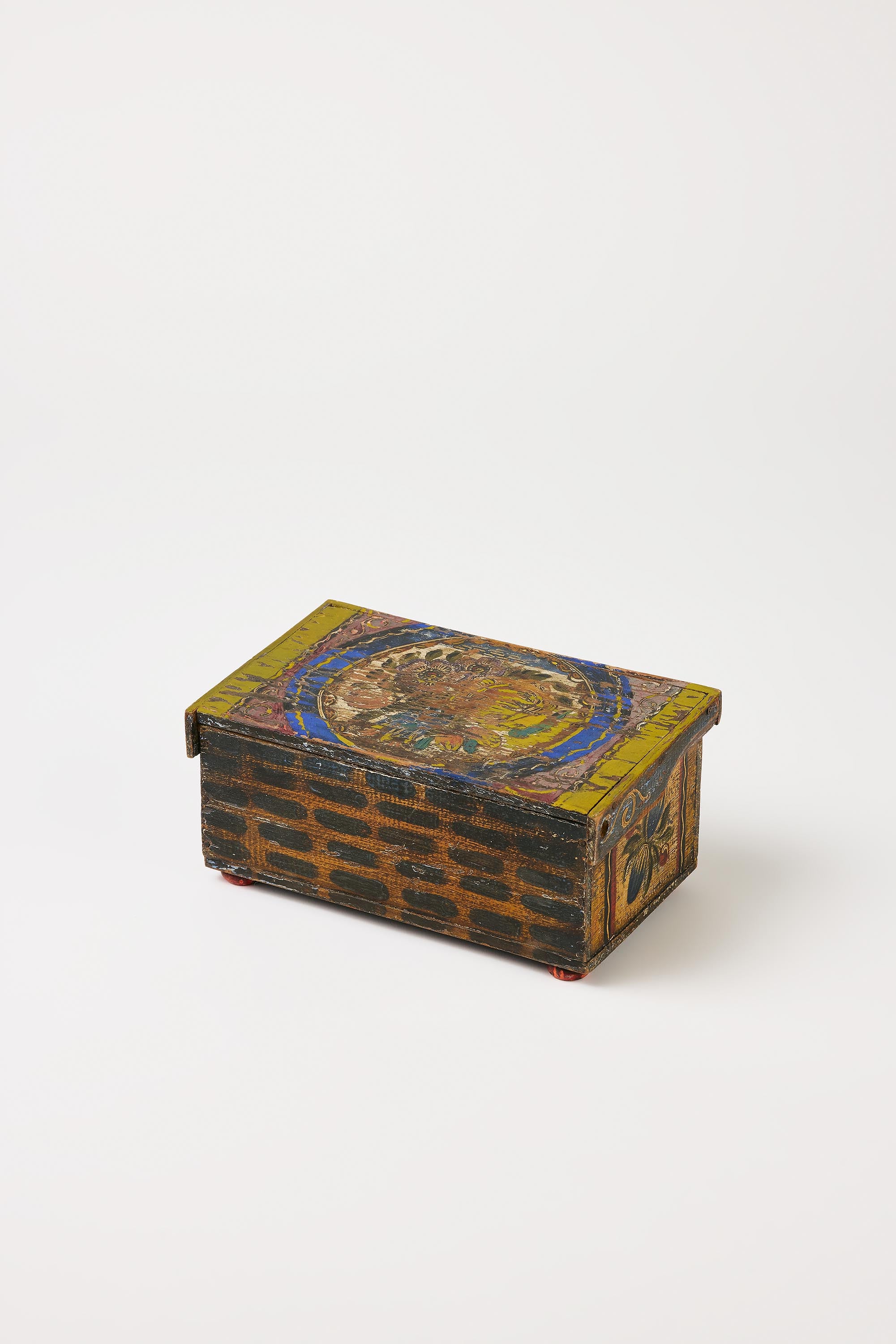 Alpine Folk Objects |   Patinated Brown Jewelry Box – early 19th C.
