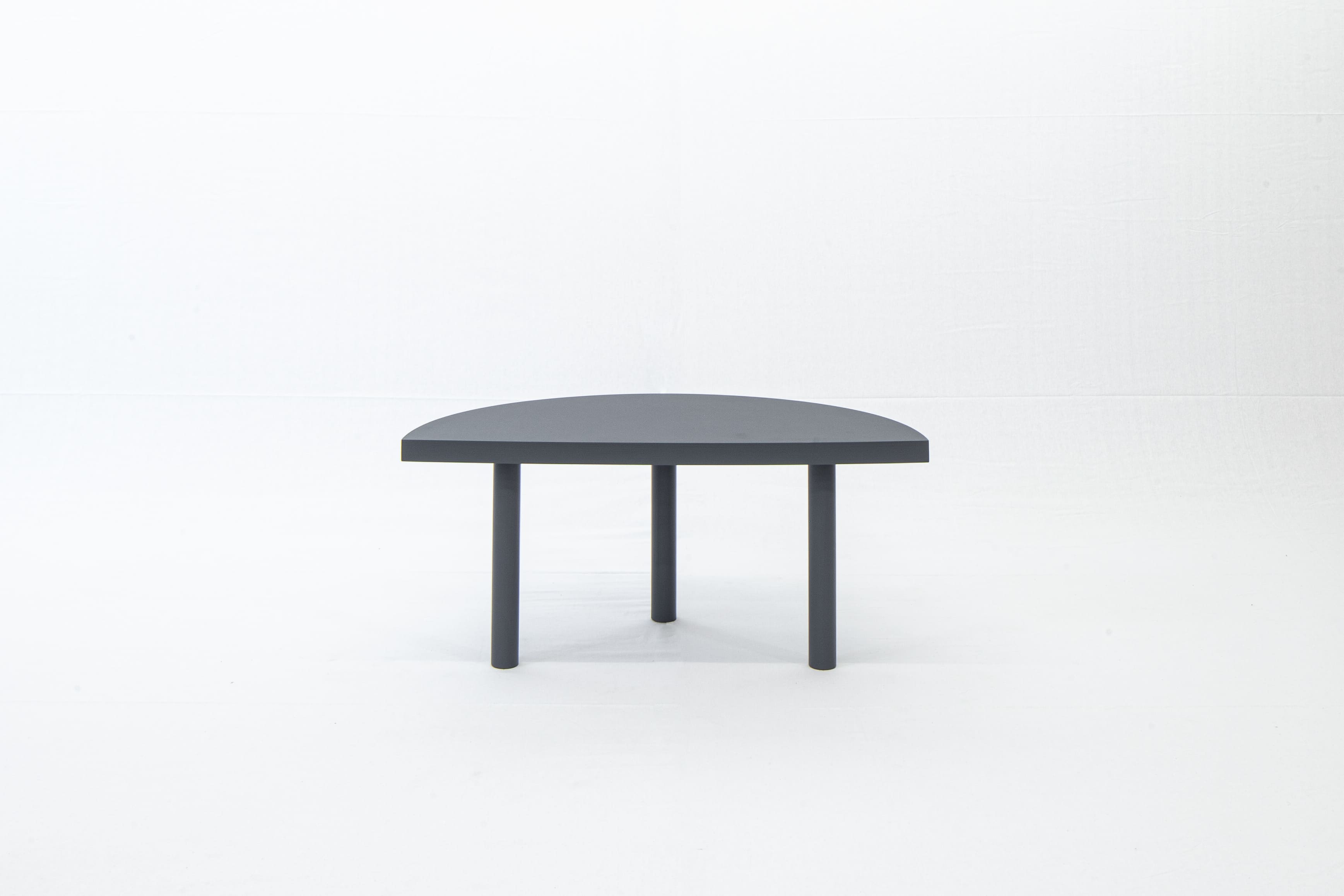 B4 Möbel | Demilune Coffee Table – Mauve