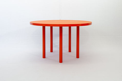 B4 Möbel | Table round – 90cm diameter – Orange Blast 