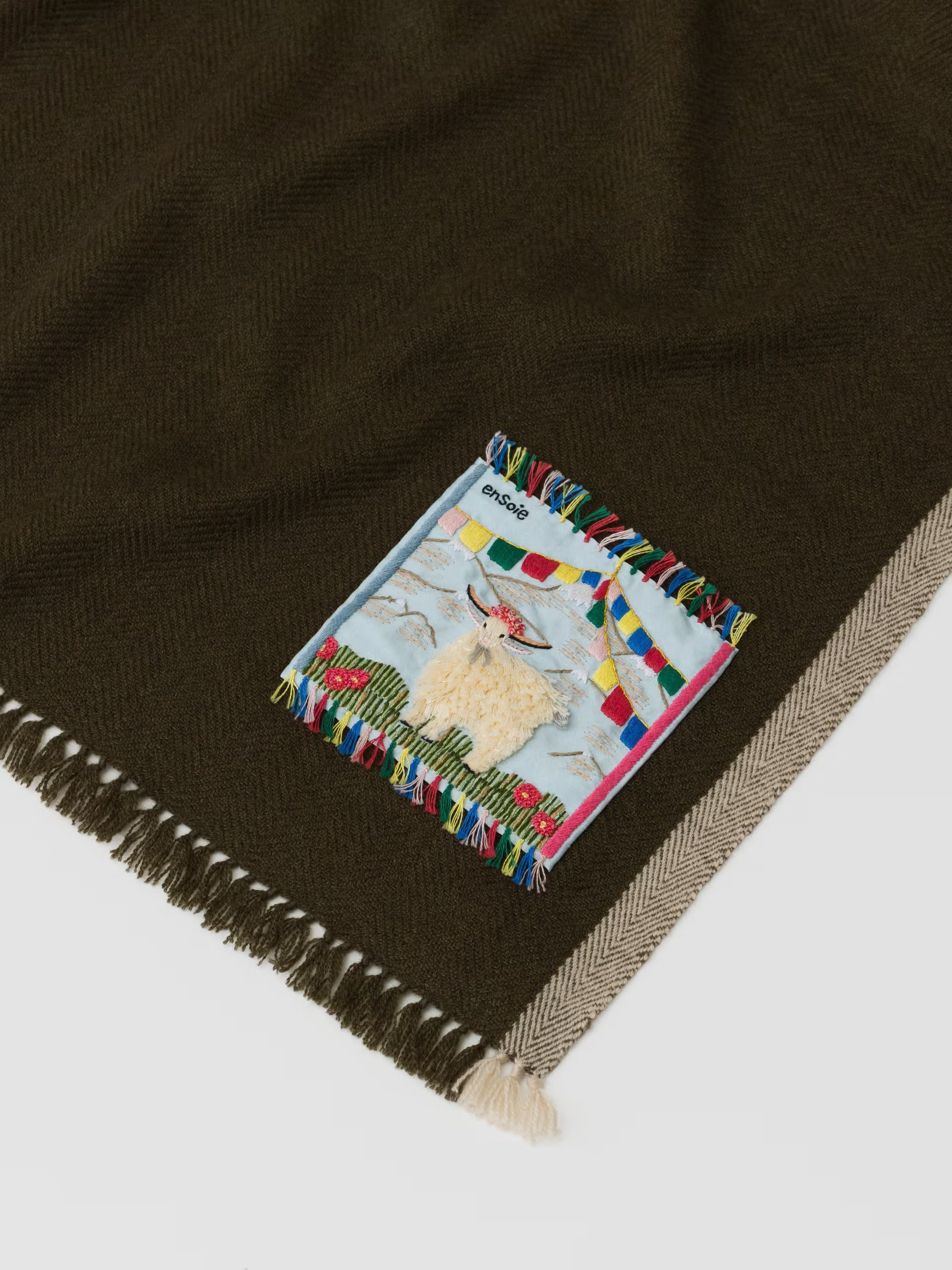 enSoie | Blia Cashmere Stole | Duffle Coat