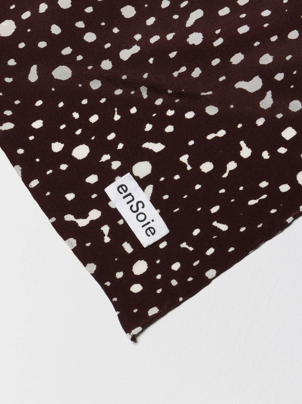enSoie | Carré foulard 65 Silk, Bambi Print, Brown