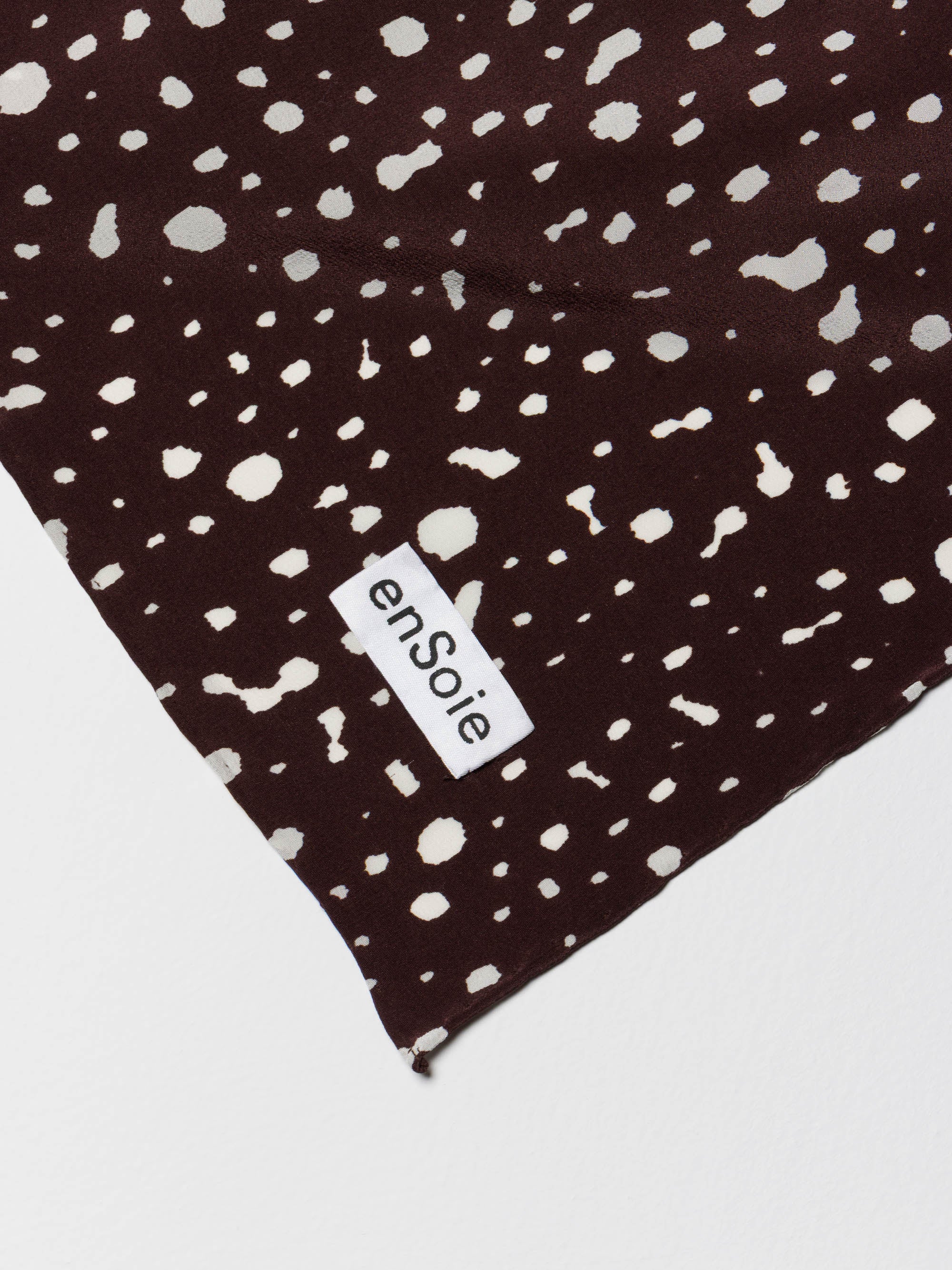 enSoie | Carré foulard 65 Silk, Bambi Print, Brown