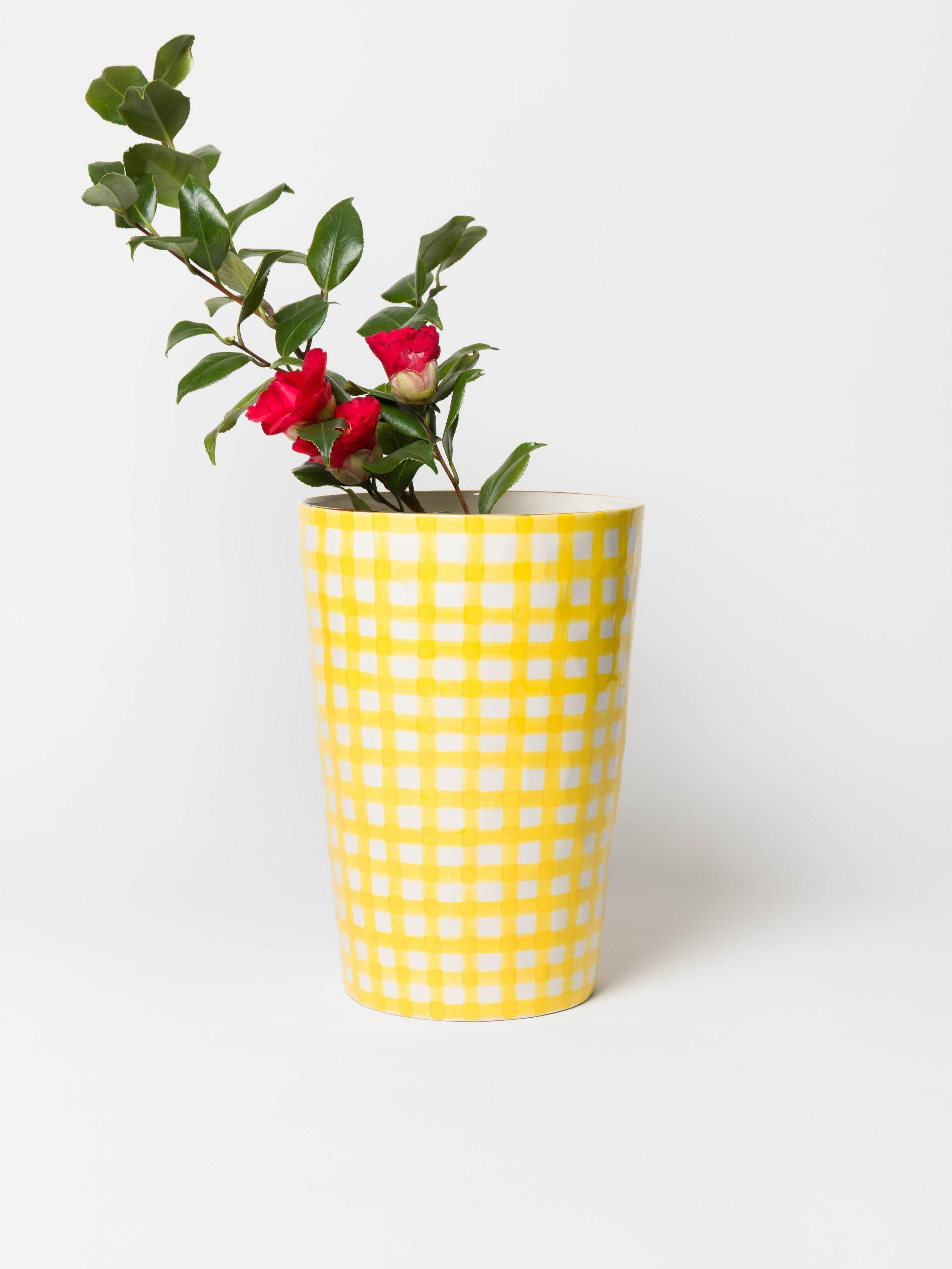 enSoie | Sourire Vase – Festive Spring Edition