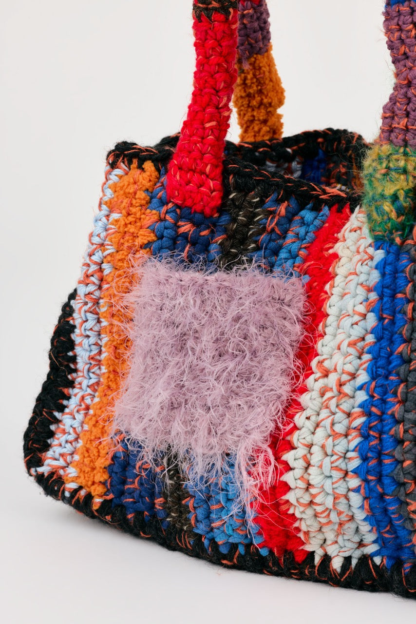 Flaka Jahaj | Njomza - Striped crochet bag (black / dusty pink)