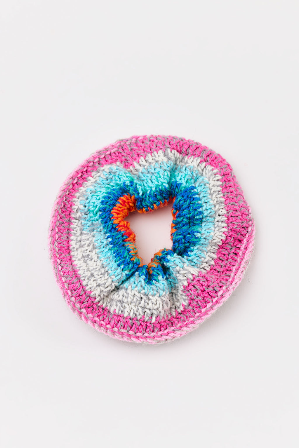 Flaka Jahaj / Studio Passenger | Crochet Scrunchie (4)