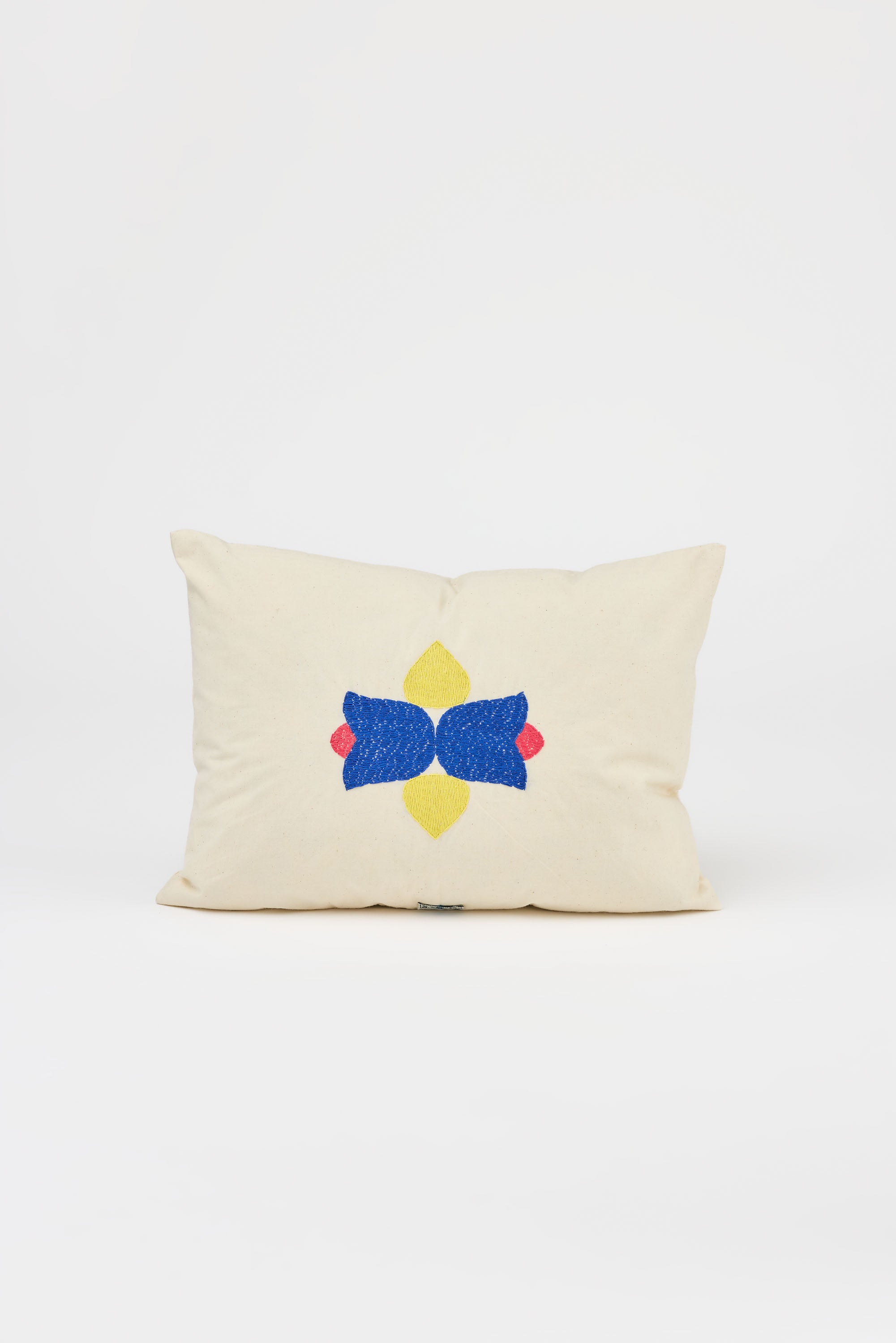 Sonnhild Kestler | Pillow Cotton embroidered 30x40cm (PE-Y1)