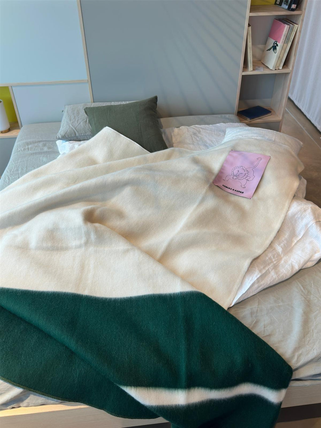 Tobias Kaspar | Wolf im Schafspelz Blanket