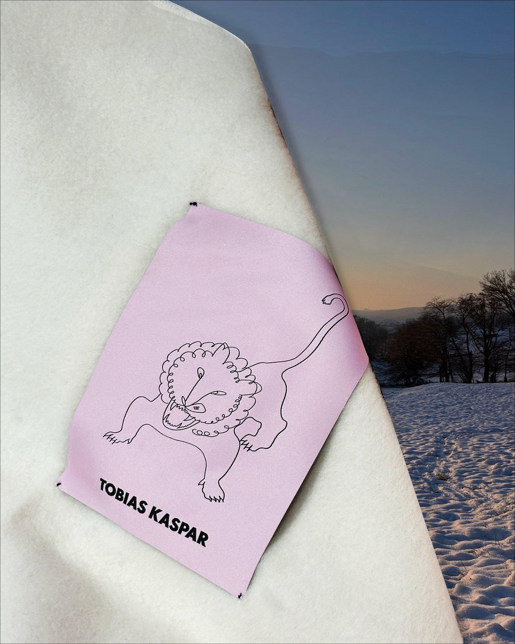 Tobias Kaspar | Wolf im Schafspelz Blanket