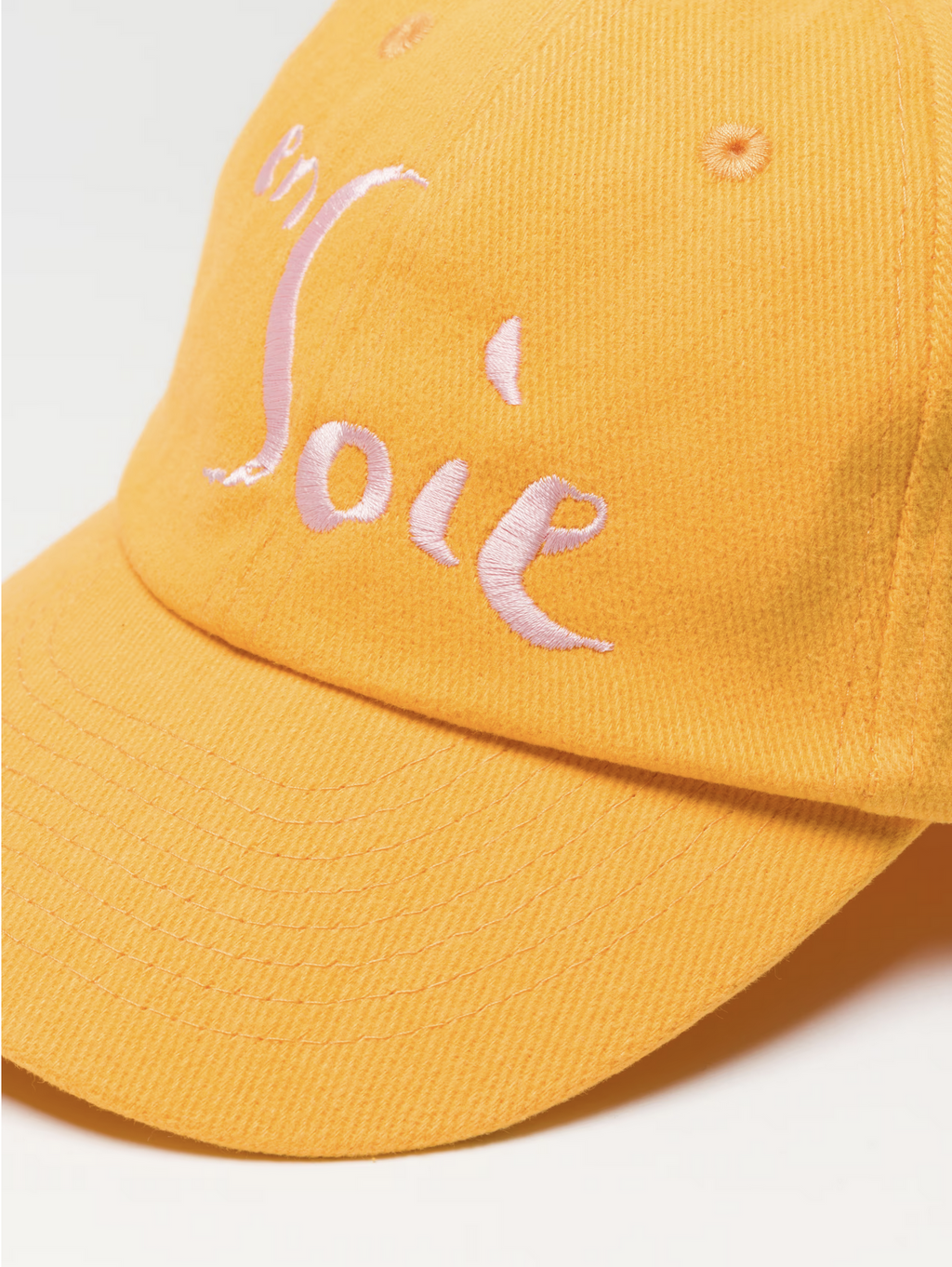 Tommy Cap enSoie Logo