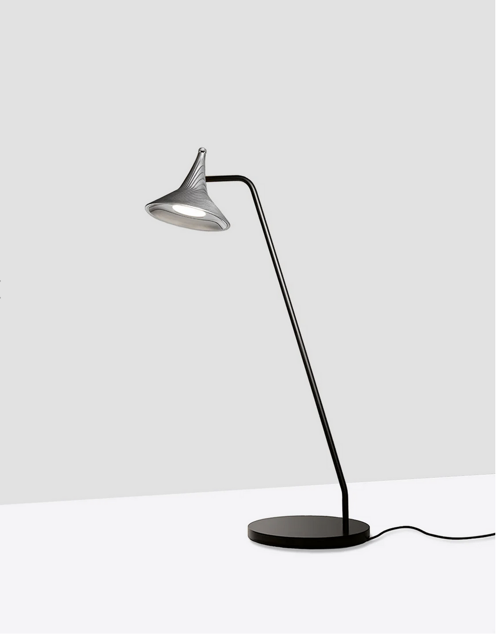 Unterlinden Tischlampe Aluminium