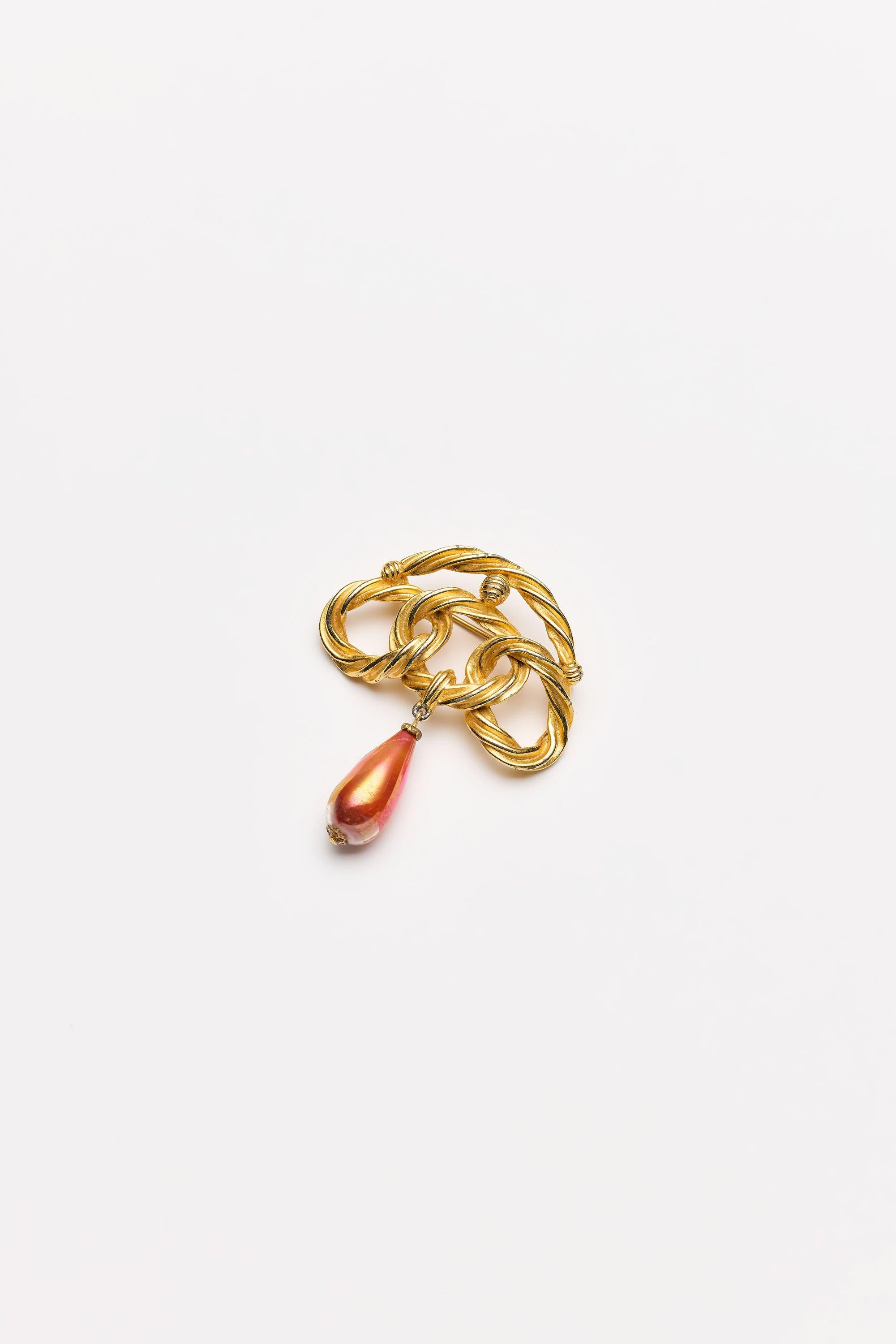 Vintage Costume Jewelry | Elsa Schiaparelli – Brooch Pretzel