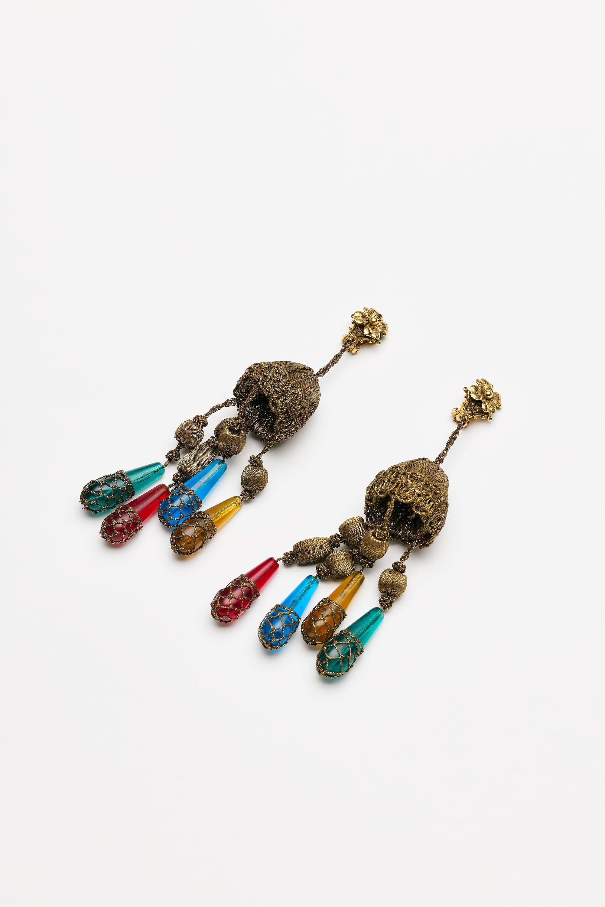 Vintage Costume Jewelry | Hattie Carnegie – Earclips Catwalk