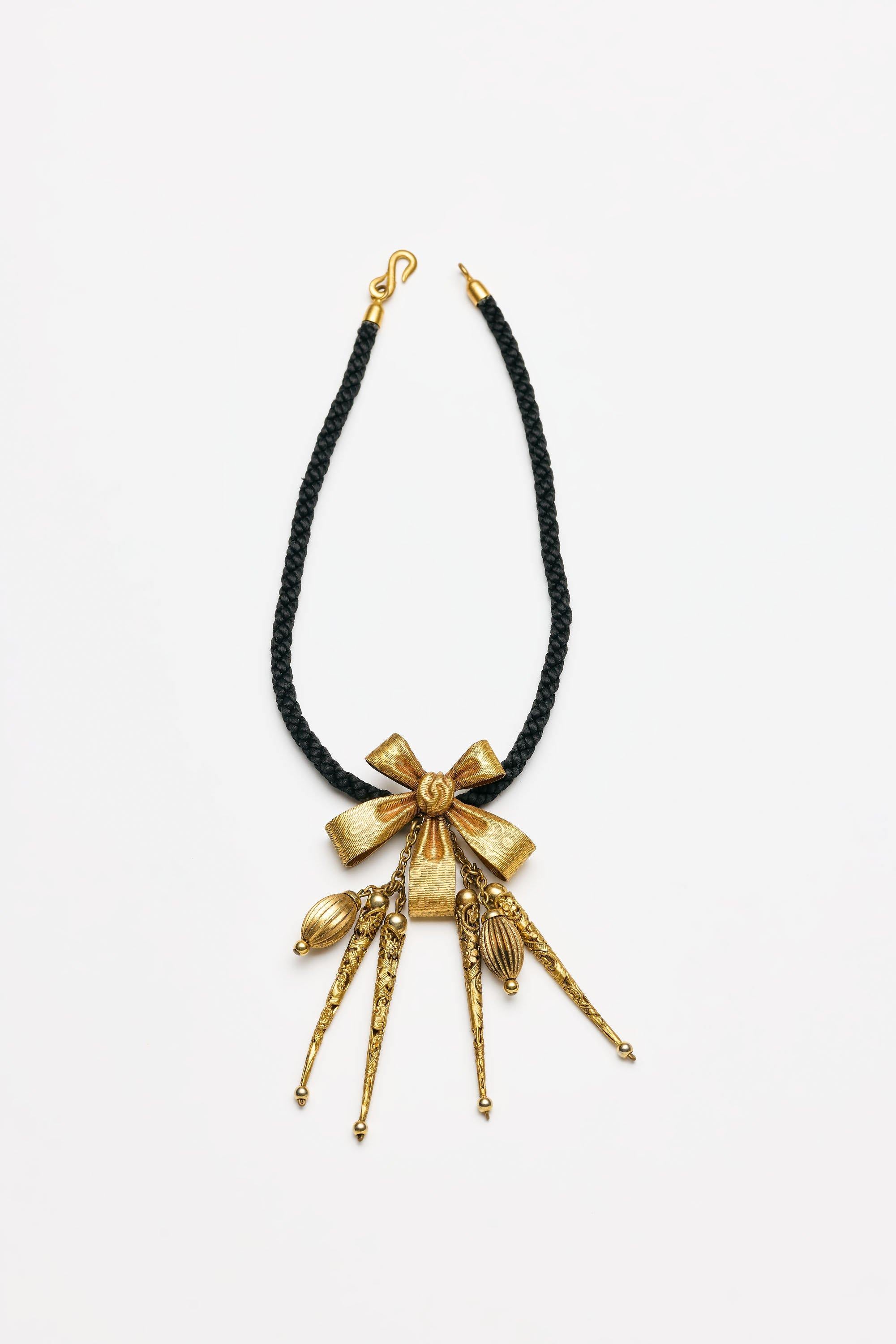 Vintage Costume Jewelry | Yves Saint Laurent – Necklace Bow
